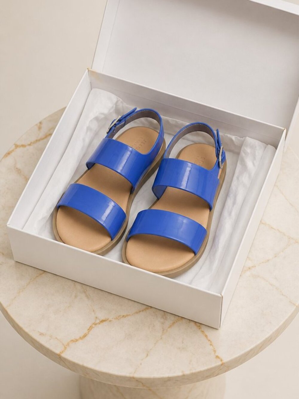 Journee Womens Lavine Multi Strap Flat Sandals SZ 11M NWT